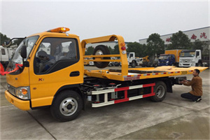 阜阳哪里有拖车服务